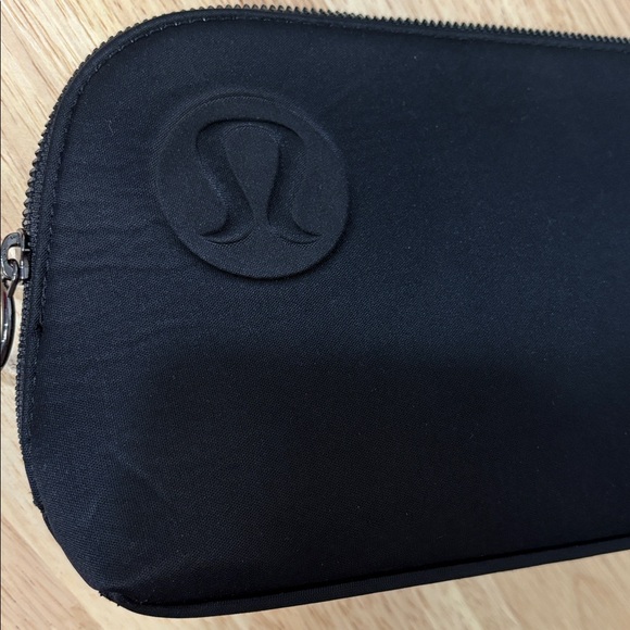 LULULEMON Off The Mat Pouch Neoprene - Picture 9 of 12
